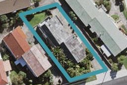 2/82A Pupuke Road, Hillcrest, Auckland