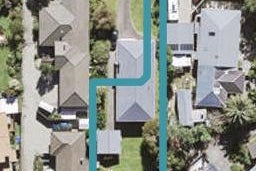 2A Cliff View Drive, Green Bay, Auckland