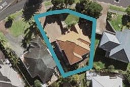 5 Mandeville Place, Unsworth Heights, Auckland