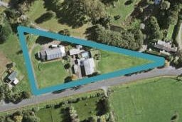 233 Logan Road, Buckland