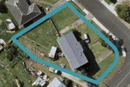 39 Crown Crescent, Ōtara, Auckland