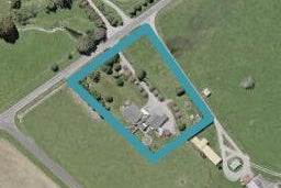 222/218 Hautere Cross Road, Hautere