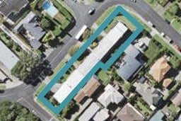 4/33 Castor Bay Road, Castor Bay, Auckland