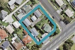 1/99 Henderson Valley Road, Henderson, Auckland