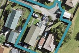 2/63 Etherton Drive, Weymouth, Auckland