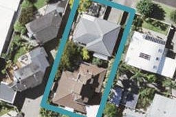 2/4 Crete Avenue, Milford, Auckland