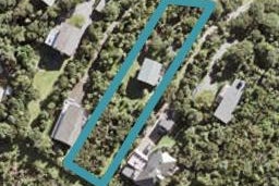 111 Seaview Road, Piha, Piha