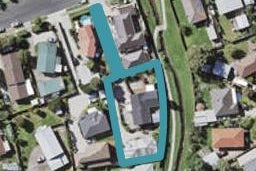 1/24 Casuarina Road, Half Moon Bay, Auckland