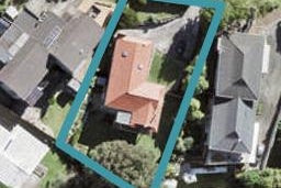 2 Sartors Avenue, Northcross, Auckland