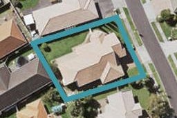 8 Arrathorne Place, Northpark, Auckland