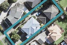1/885 East Coast Road, Northcross, Auckland