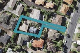 2/74 Gosford Drive, Botany Downs, Auckland