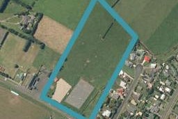 23 Whitcombe Road, Ōpunake