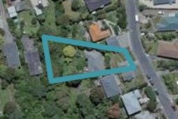 8 Kereru Bend, Tawa, Wellington