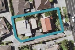 2/83 Aviemore Drive, Highland Park, Auckland