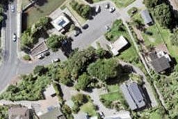 8 Browns Bay Road, Rothesay Bay, Auckland