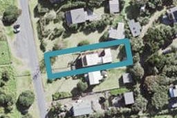 123 Marine Parade North, Piha
