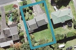 76 Cliff View Drive, Green Bay, Auckland