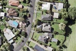 8 Weybridge Crescent, Glen Innes, Auckland