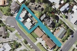 2/18A Sunnynook Road, Sunnynook, Auckland