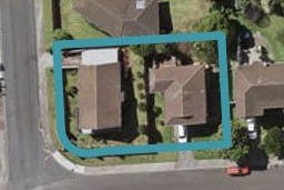 1/6 Leiden Place, Totara Vale, Auckland