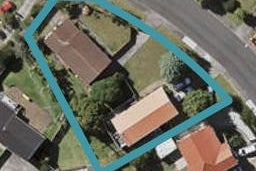 1/76 Totaravale Drive, Totara Vale, Auckland