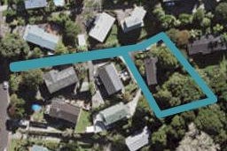 13 Ridgewood Crescent, Birkenhead, Auckland