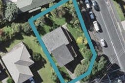 2 Roberts Avenue, Belmont, Auckland