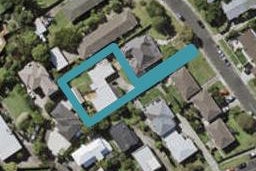 2/0 Margaret Place, Milford, Auckland