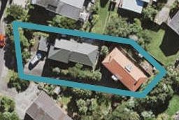 2/6 Emery Grove, Bayview, Auckland