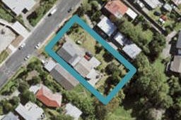 2/16 Wattle Road, Sunnyvale, Auckland