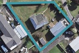 10 Parakai Avenue, Parakai, Helensville