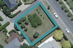 8 Burgundy Drive, Martinborough
