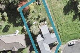 22 Valerie Crescent, Okura, Albany