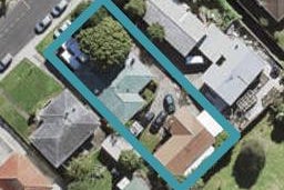2/8 Lingfield Street, Glenfield, Auckland