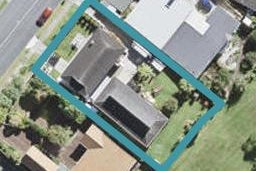 2/180 Stapleford Crescent, Browns Bay, Auckland