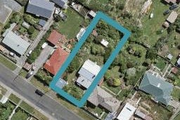 11 Bradshaw Street, Bluff