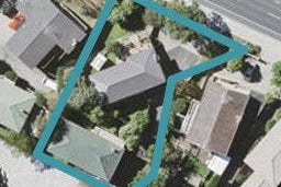 2/560 East Coast Road, Windsor Park, Auckland