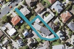 2/6 Priestley Drive, Bucklands Beach, Auckland