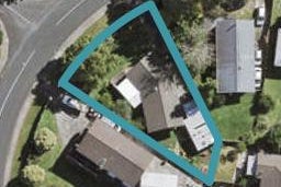 19 Larissa Avenue, Henderson, Auckland