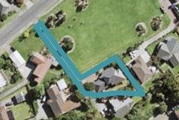 7 Taupiko Place, Green Bay, Auckland