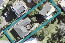2/879 East Coast Road, Northcross, Auckland