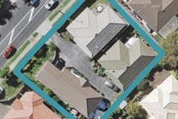 1/60 Whitford Road, Botany Downs, Auckland