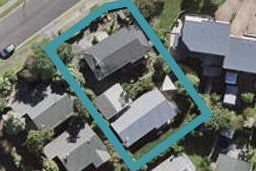 1/4 Heathglen Place, Bayview, Auckland