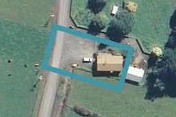 101 Settlement Road, Paretai