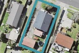 10 Robbies Road, Shelly Park, Auckland