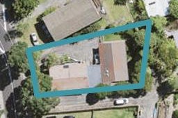 2/83 Daffodil Street, Titirangi, Auckland