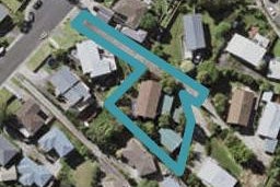 2/13 Erica Road, Sunnynook, Auckland