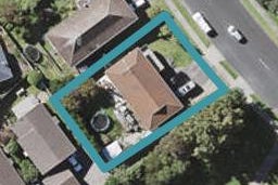 8 Lexington Drive, Botany Downs, Auckland