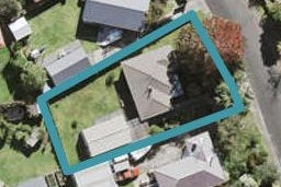 6 Crocombe Crescent, Beach Haven, Auckland